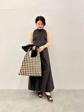 ワッシャータイプライターワンピースを使った人気ファッション 