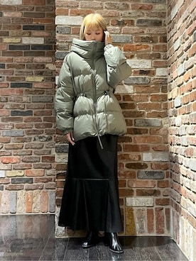 「レザースカート」｜「アイテム（ダウンジャケット/コート）」を使った、NANO universeさん（レディース・158cm）の秋コーディネート
