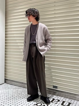 「ワッフルクルーネックＴ」｜「アイテム（パンツ）」を使った、NANO universeさん（メンズ・170cm）の秋コーディネート