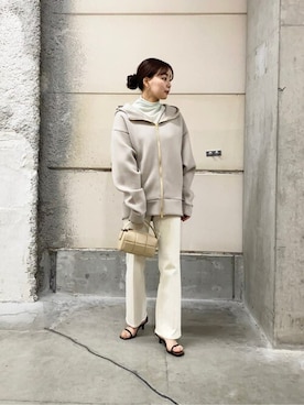 「アイテム（Tシャツ/カットソー、グリーン系）」を使った、NANO universeさん（レディース・160cm）の春コーディネート