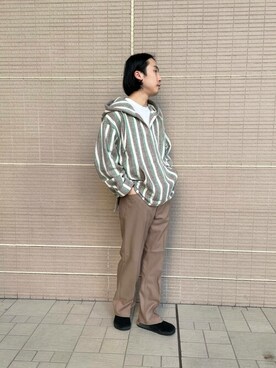 「アーバンリサーチ」｜「アイテム（パーカー）」を使った、Sonny Label MENSさん（メンズ・168cm）の冬コーディネート