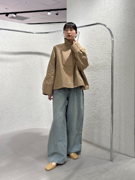 「KBF（ケイビーエフ）のアイテム（パンツ）」を使った、聖美さん（レディース・160cm）の冬コーディネート