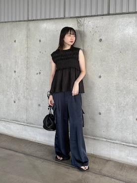 「サテンパンツ」｜聖美さん（レディース・160cm）の夏コーディネート