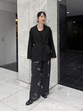 「アイテム（ポーチ）」を使った、聖美さん（レディース・160cm）の春コーディネート