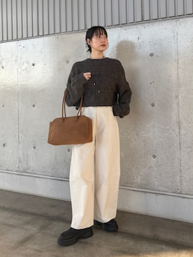 「アイテム（ネックレス）」を使った、聖美さん（レディース・160cm）の秋コーディネート