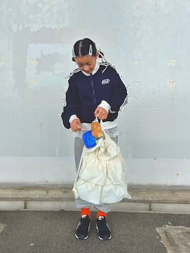 「アイテム（バッグ）」を使った、 himamioさん（キッズ・142cm）の秋コーディネート