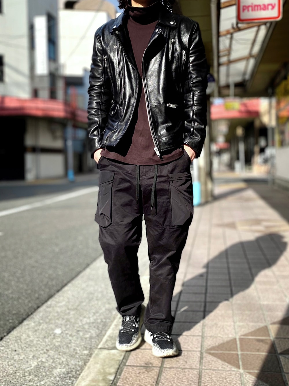 ZARAのライダースジャケットを使った「レザー」のメンズ人気