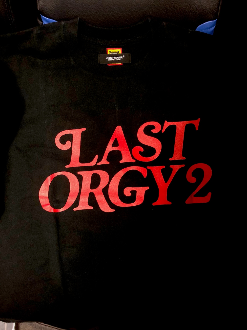 「LAST ORGY、ヒューマンメイド、アンダーカバー、Tシャツ、ブラック、NIGO®、ガールズドントクライ、ストリート」｜「LAST ORGY 2のアイテム（トップス、ブラック系）」を使った、チャパティンさん（メンズ・174cm）の冬コーディネートの1枚目の写真
