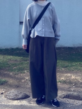 「LOWRYS FARM（ローリーズファーム）のアイテム（カーディガン/ボレロ、グレー系）」を使った、yuiさん（レディース・161cm）の冬コーディネート