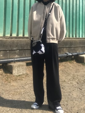 「HONEYSUCKLE ROSE（ハニーサックルローズ）のアイテム（ブルゾン）」を使った、yuiさん（レディース・160cm）の冬コーディネート