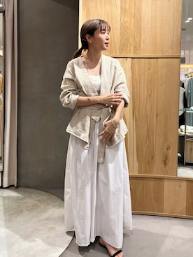 「白スカート」｜「アイテム（その他アウター）」を使った、GOTO_156cmさん（レディース・156cm）の春コーディネート