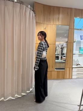 「SHENERY（シーナリー）のチェックシャーリングブラウス（シャツ/ブラウス、ブラック系）」を使った、GOTO_156cmさん（レディース・156cm）の秋コーディネート