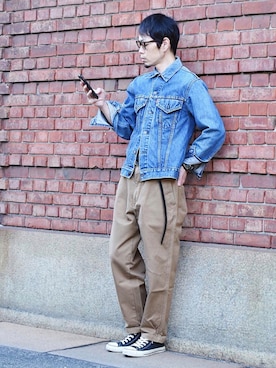 「Levi's（リーバイス）のアイテム（デニムジャケット、ブルー系）」を使った、くるまやさん（メンズ・165cm）の秋コーディネート
