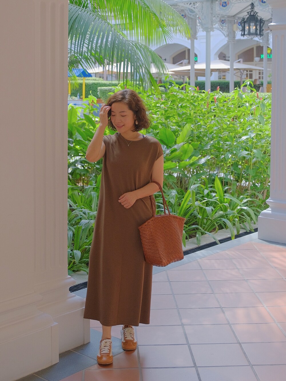 「春コーデ、休日スタイル、daily look、date style♡、ootd、outfit、weekend、低身長女子」｜「DRAGONのアイテム（バッグ、ブラウン系）」を使った、自然卷tutuさん（レディース・160cm）の冬コーディネートの1枚目の写真
