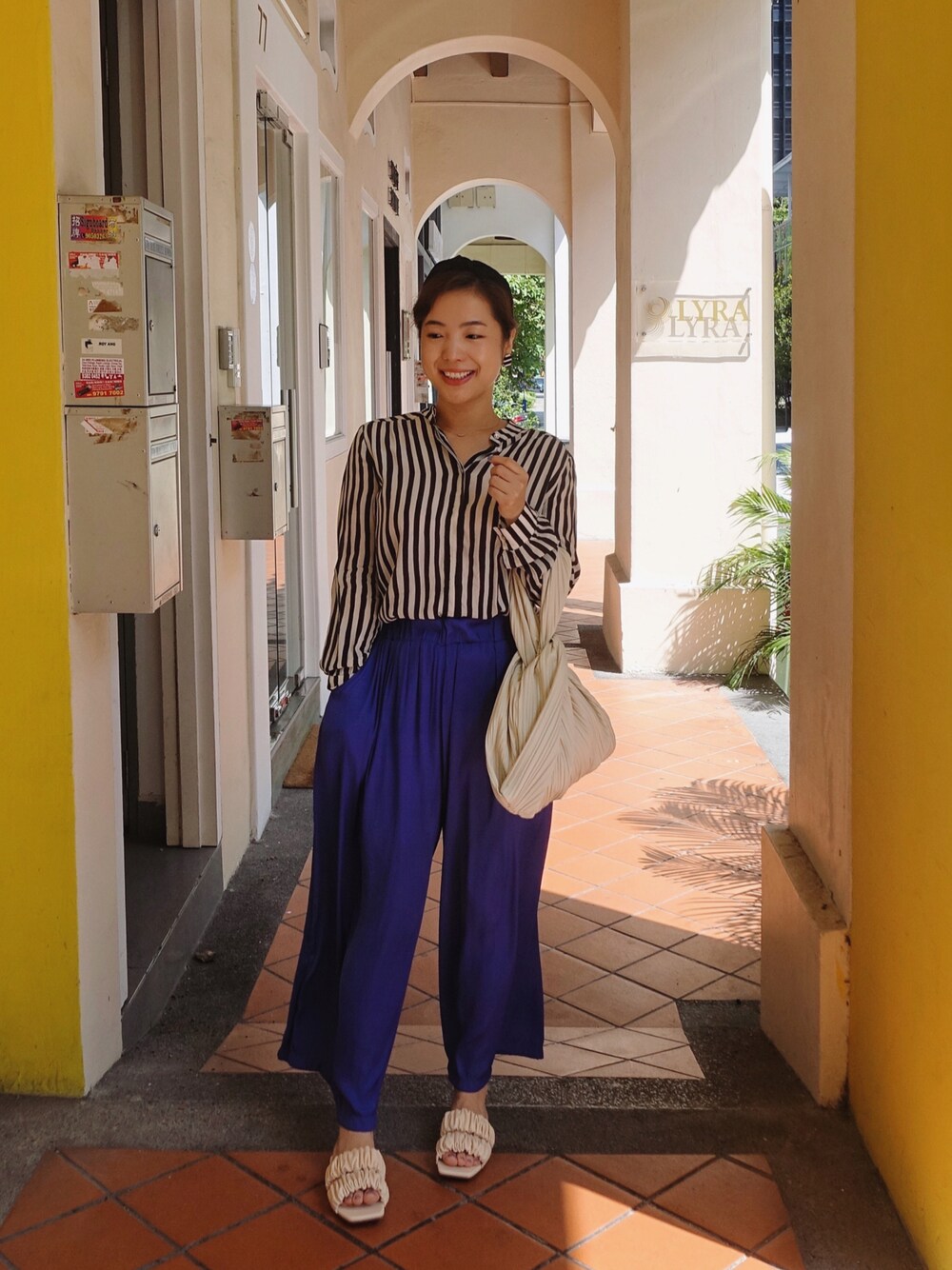 「休日スタイル、夏コーデ、ootd、outfit、daily look、date style♡、French style」｜「Majeのアイテム（シャツ/ブラウス、ホワイト系）」を使った、自然卷tutuさん（レディース・160cm）の夏コーディネートの1枚目の写真