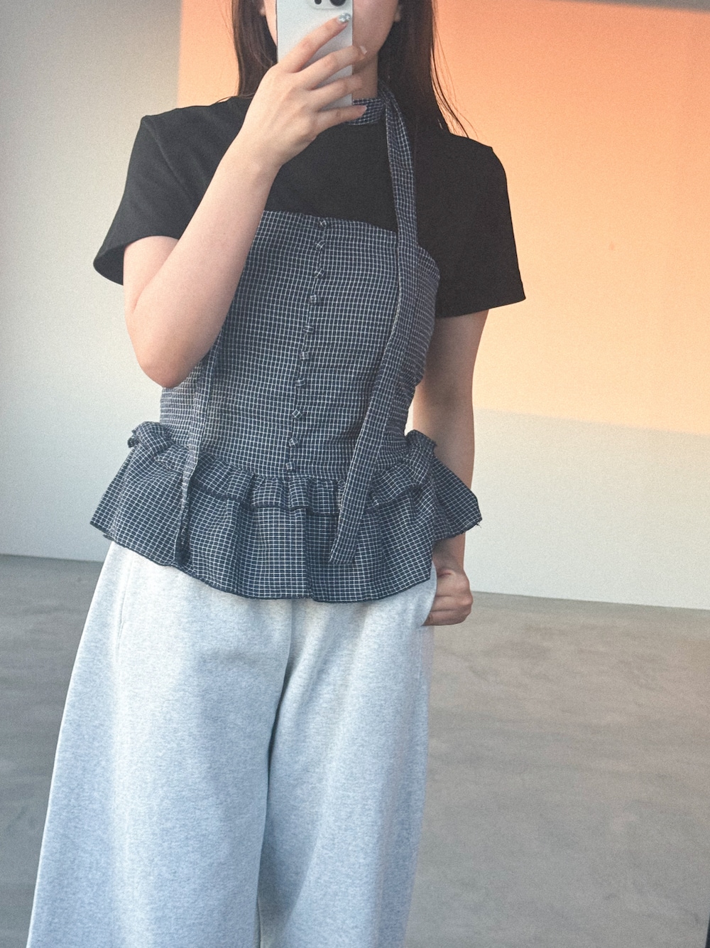 「dueiのベーシッククロップドTシャツ（Tシャツ/カットソー、ブラック系）」を使った、tamaruさん（レディース・155cm）の夏コーディネートの1枚目の写真