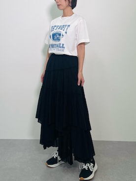 「nissen（ニッセン）の大きいサイズ 綿100％グラフィックプリントＴシャツ シックスタイル（Tシャツ/カットソー、ホワイト系）」を使った、ayamさん（160cm）の冬コーディネート