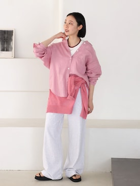 「Champion（チャンピオン）の別注【Champion/チャンピオン】16s/1 Jersey PT Bleach Wash：パンツ（スウェットパンツ、グレー系）」を使った、miyuuさん（レディース・148cm）の春コーディネート