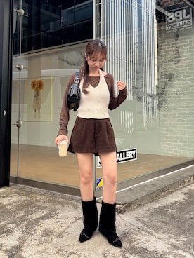 「Kastane（カスタネ）の【WEB先行】チャーム付きホルターニットSET（Tシャツ/カットソー、ホワイト系）」を使った、まいかさん（レディース・158cm）の夏コーディネート