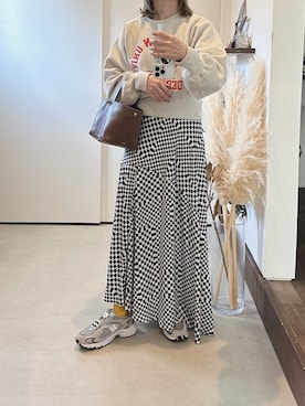 「ショート丈トップス」｜「アイテム（スウェット）」を使った、iigg☺︎さん（レディース・154cm）の春コーディネート