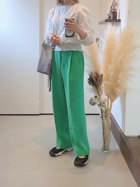 「beautiful people（ビューティフルピープル）の【beautiful people(ビューティフルピープル)】《STUDIOUS別注》ビニールサコッシュバッグ（ショルダーバッグ）」を使った、iigg☺︎さん（レディース・154cm）の春コーディネート