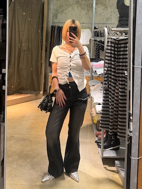 「WHO'S WHO gallery（フーズフーギャラリー）のゴールドボタンギャザートップス（Tシャツ/カットソー、ホワイト系）」を使った、shi131hoさん（レディース・158cm）の夏コーディネート