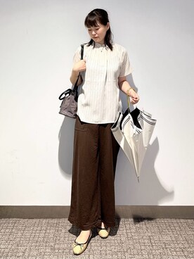 「アイテム（長傘、ホワイト系）」を使った、みーさん（レディース・162cm）の夏コーディネート