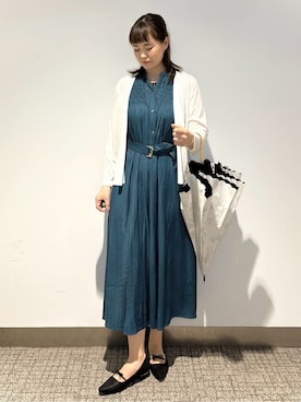 「アイテム（長傘、ホワイト系）」を使った、みーさん（レディース・162cm）の夏コーディネート