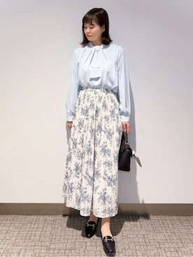 「アイテム（ポーチ、グリーン系）」を使った、みーさん（レディース・162cm）の冬コーディネート