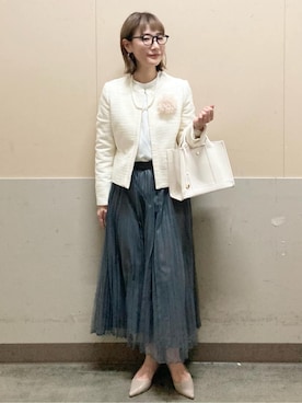 「アイテム（ブローチ/コサージュ、ベージュ系）」を使った、たけねぇさん（レディース・163cm）の冬コーディネート