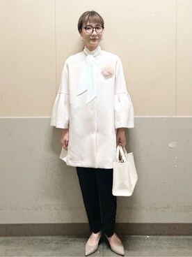 「アイテム（ブローチ/コサージュ、ベージュ系）」を使った、たけねぇさん（レディース・163cm）の冬コーディネート