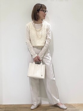 「アイテム（ショルダーバッグ、ゴールド系）」を使った、たけねぇさん（レディース・163cm）の冬コーディネート
