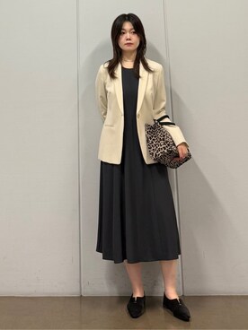 「アイテム（スーツジャケット、ホワイト系）」を使った、mizukiさん（レディース・165cm）の秋コーディネート