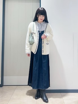 「grove（グローブ）の軽やかフェザーで魅せる、クラシカルな主役カーディガン（カーディガン/ボレロ、ベージュ系）」を使った、yukinoさん（レディース・156cm）の秋コーディネート