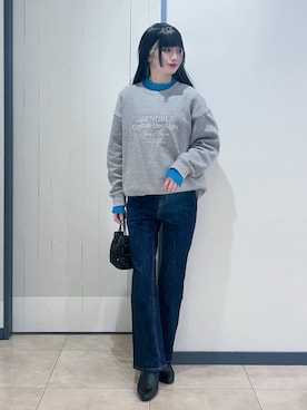 「grove（グローブ）のプレッピーロゴ裏起毛スウェット（スウェット、グレー系）」を使った、yukinoさん（レディース・156cm）の冬コーディネート