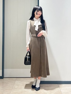 「grove（グローブ）のシアーストライプボウタイブラウス（シャツ/ブラウス、ホワイト系）」を使った、yukinoさん（レディース・156cm）の秋コーディネート
