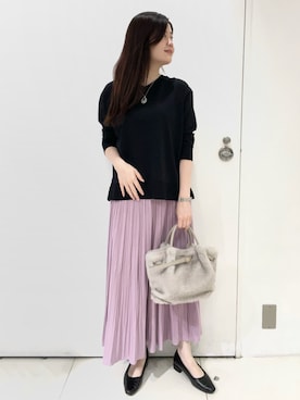 「アイテム（スカート、パープル系）」を使った、moeさん（レディース・158cm）の秋コーディネート