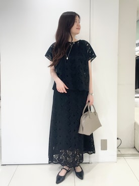 「UNTITLED（アンタイトル）の【セットアップ可/品のある透け感】リーフレースブラウス（シャツ/ブラウス、ブラック系）」を使った、moeさん（レディース・158cm）の夏コーディネート