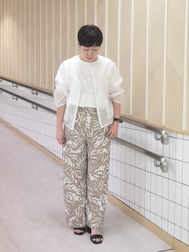 「COUP DE CHANCE（クードシャンス）の【手洗い可/軽量】シアーブルゾン（ブルゾン、ホワイト系）」を使った、tomoさん（レディース・153cm）の夏コーディネート