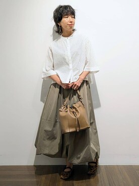「アイテム（その他、ゴールド系）」を使った、4410さん（レディース・160cm）の秋コーディネート