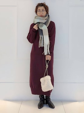 「アイテム（ストール/ショール、ブラック系）」を使った、4410さん（レディース・160cm）の冬コーディネート