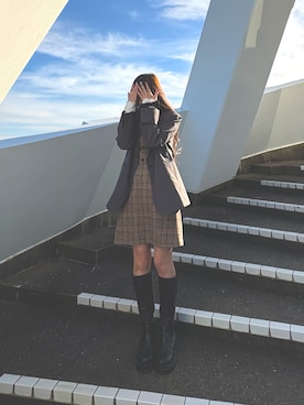 「アイテム（テーラードジャケット）」を使った、茉央さん（レディース・160cm）の冬コーディネート