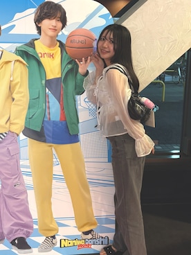 「アイテム（チャーム）」を使った、茉央さん（レディース・160cm）の冬コーディネート