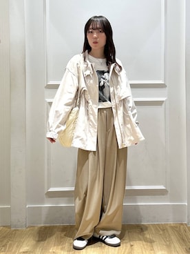 「A part by（アパートバイ）のスラックスコクーンボリュームパンツ（スラックス、ベージュ系）」を使った、tutuememさん（レディース）の春コーディネート