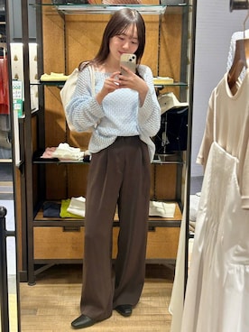 「A part by（アパートバイ）の【Sサイズ展開・洗える】イージーストレートパンツ（スラックス、ブラウン系）」を使った、tutuememさん（レディース）の春コーディネート