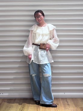 「LOWRYS FARM（ローリーズファーム）のワイドストレートデニムパンツ　607883（デニムパンツ、ブルー系）」を使った、ふうかちさん（レディース・156cm）の春コーディネート