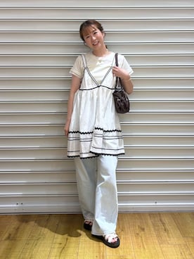 「LOWRYS FARM（ローリーズファーム）のワイドストレートデニムパンツ　607883（デニムパンツ、ブルー系）」を使った、ふうかちさん（レディース・156cm）の夏コーディネート