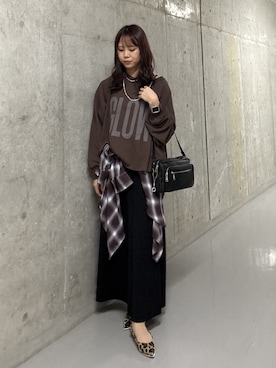 「RIVE DROITE（リヴドロワ）のスクエアビーズロングネックレス（ネックレス、シルバー系）」を使った、nanakaさん（レディース・160cm）の秋コーディネート