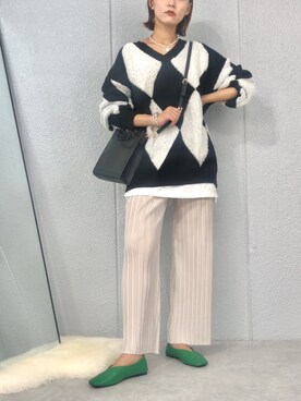 「アイテム（パンプス、グリーン系）」を使った、mayuさん（レディース・160cm）の秋コーディネート