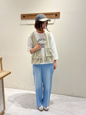 「Samansa Mos2 blue（サマンサモスモスブルー）のアイテム（ベスト）」を使った、てぃ𖠚໊｡ﾟさん（レディース・165cm）の春コーディネート